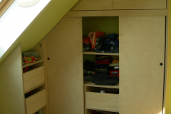Dachschrägenkleiderschrank